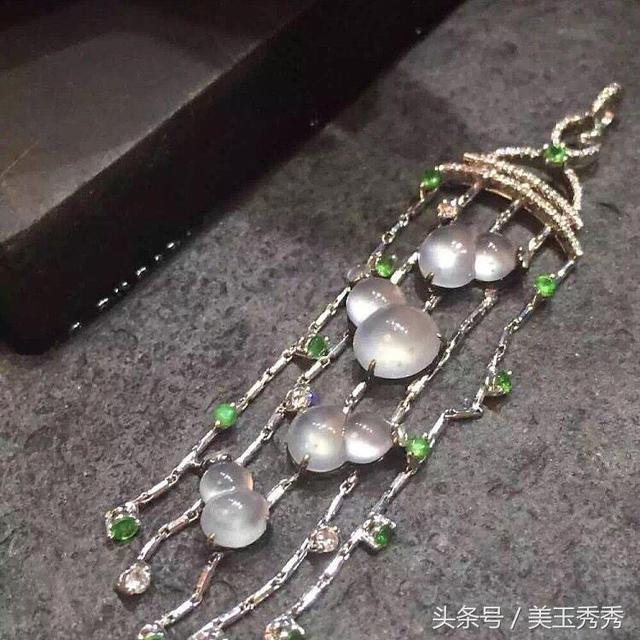 翡翠葫芦戒指镶嵌款式翡翠葫芦的基本知识-第7张图片-翡翠网 翡翠葫芦戒指镶嵌款式翡翠葫芦的基本知识-第7张图片-翡翠网