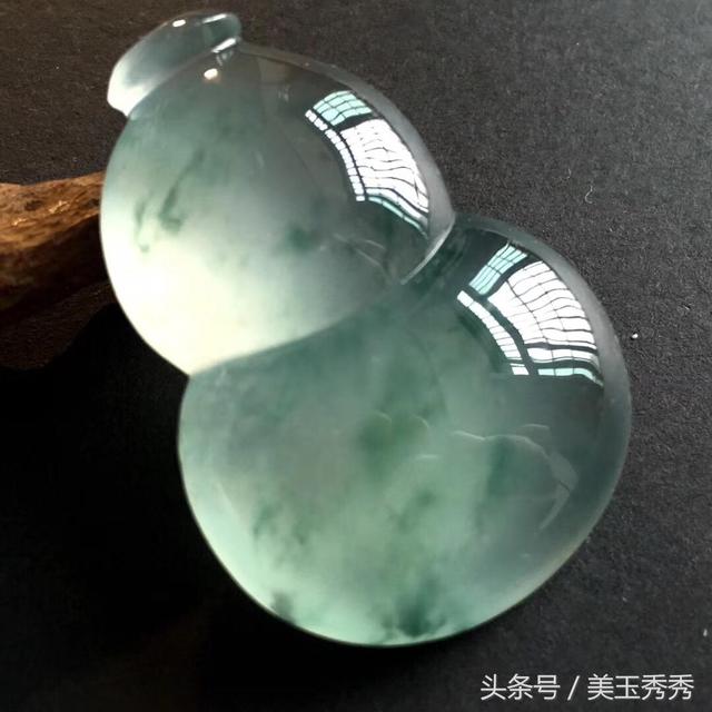 翡翠葫芦戒指镶嵌款式翡翠葫芦的基本知识-第10张图片-翡翠网 翡翠葫芦戒指镶嵌款式翡翠葫芦的基本知识-第10张图片-翡翠网