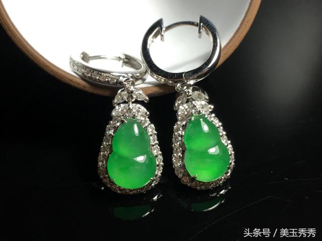 翡翠葫芦戒指镶嵌款式翡翠葫芦的基本知识-第12张图片-翡翠网 翡翠葫芦戒指镶嵌款式翡翠葫芦的基本知识-第12张图片-翡翠网
