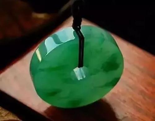 翡翠原石颜色分类翡翠原石有哪些色-第7张图片-翡翠网 翡翠原石颜色分类翡翠原石有哪些色-第7张图片-翡翠网