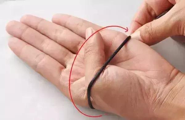 翡翠雕花手镯图案,2万的翡翠手镯-第10张图片-翡翠网 翡翠雕花手镯图案,2万的翡翠手镯-第10张图片-翡翠网