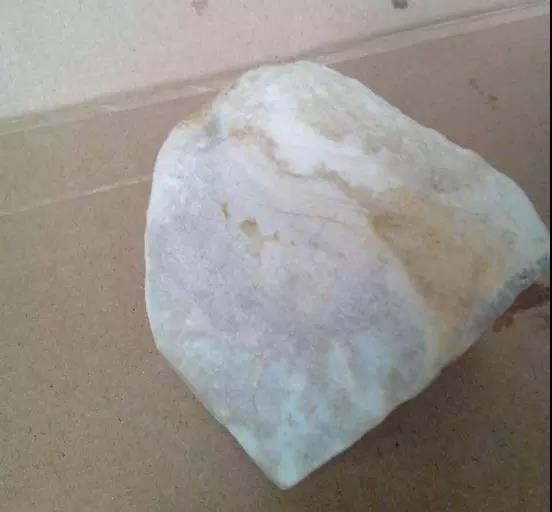 棉絮多的翡翠镯子,翡翠手镯怎么作假-第2张图片-翡翠网 棉絮多的翡翠镯子,翡翠手镯怎么作假-第2张图片-翡翠网