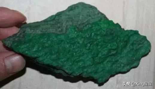 翡翠原石知识翡翠原石的场口及特点知识大全-第1张图片-翡翠网 翡翠原石知识翡翠原石的场口及特点知识大全-第1张图片-翡翠网