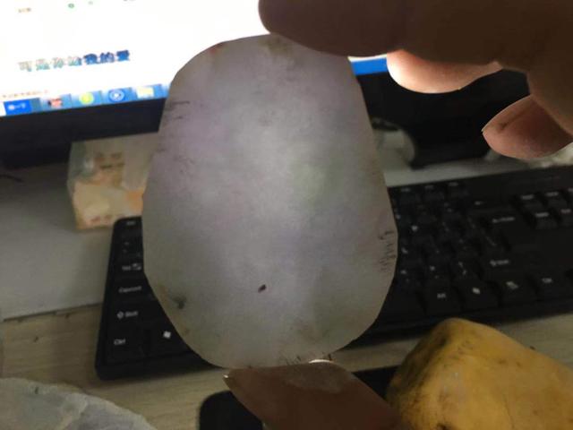 海口翡翠原石鉴定,四川翡翠原石鉴定技巧-第4张图片-翡翠网 海口翡翠原石鉴定,四川翡翠原石鉴定技巧-第4张图片-翡翠网