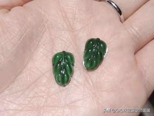 翡翠手镯拍照,翡翠手镯的描述-第9张图片-翡翠网 翡翠手镯拍照,翡翠手镯的描述-第9张图片-翡翠网