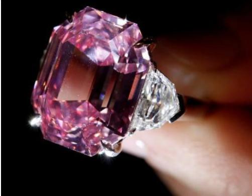 翡翠各场口原石特点及图片中坦路翡翠原石图片-第1张图片-翡翠网 翡翠各场口原石特点及图片中坦路翡翠原石图片-第1张图片-翡翠网