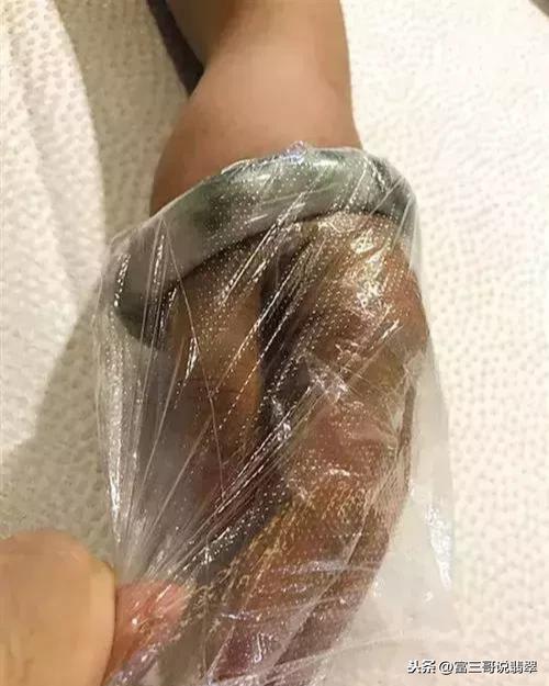 翡翠镯子有横裂纹翡翠手镯摔碎了-第10张图片-翡翠网 翡翠镯子有横裂纹翡翠手镯摔碎了-第10张图片-翡翠网