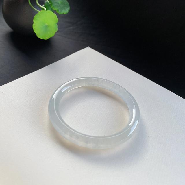 翡翠手镯如何鉴定声音1万左右翡翠手镯图片-第2张图片-翡翠网 翡翠手镯如何鉴定声音1万左右翡翠手镯图片-第2张图片-翡翠网