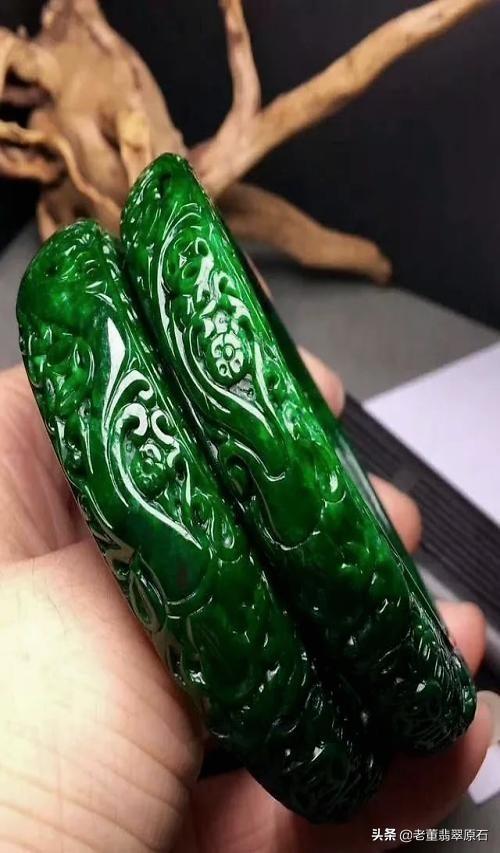 高档花青种翡翠图片花青种翡翠手镯报价-第2张图片-翡翠网 高档花青种翡翠图片花青种翡翠手镯报价-第2张图片-翡翠网