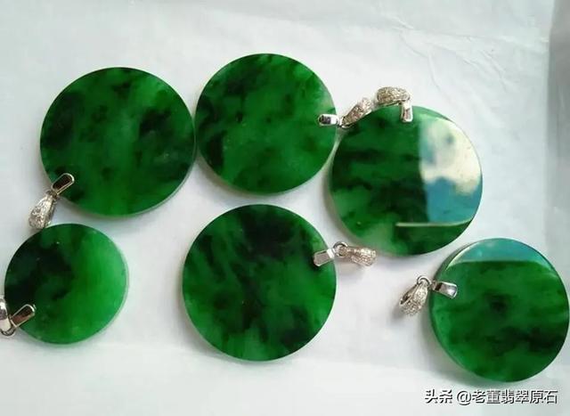 高档花青种翡翠图片花青种翡翠手镯报价-第9张图片-翡翠网 高档花青种翡翠图片花青种翡翠手镯报价-第9张图片-翡翠网