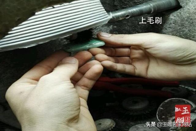 翡翠镜面抛光技术翡翠打磨抛光知识-第3张图片-翡翠网 翡翠镜面抛光技术翡翠打磨抛光知识-第3张图片-翡翠网