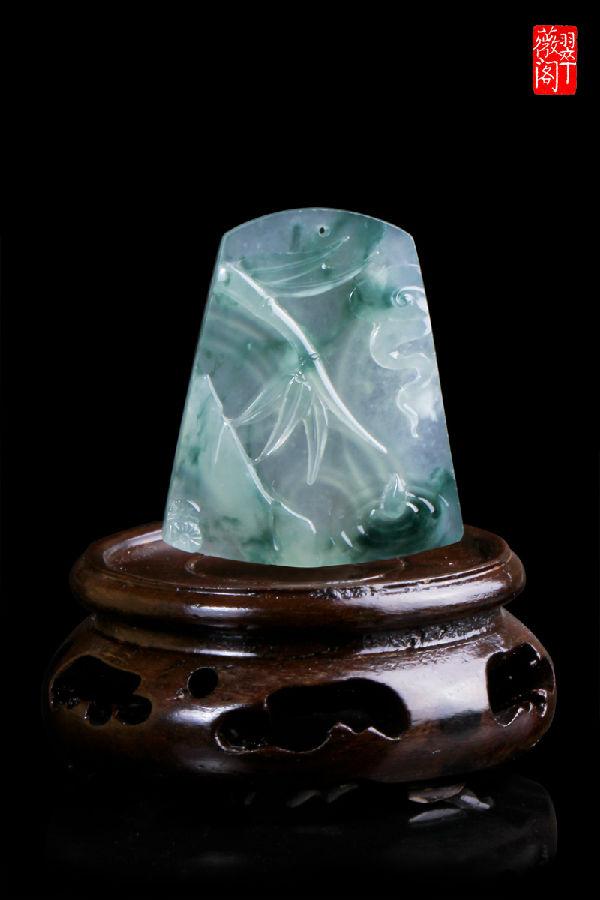 冰种飘绿翡翠,冰种飘蓝花翡翠价格-第3张图片-翡翠网 冰种飘绿翡翠,冰种飘蓝花翡翠价格-第3张图片-翡翠网