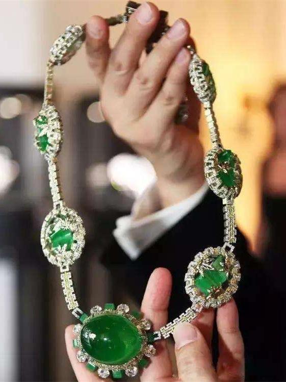 最贵翡翠价格,翡翠的等级和价格-第3张图片-翡翠网 最贵翡翠价格,翡翠的等级和价格-第3张图片-翡翠网