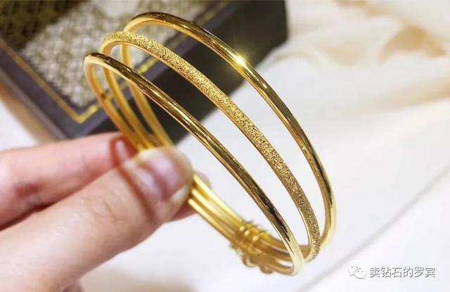 翡翠手镯的fab怎么写玉镯可以拿去哪里卖掉-第2张图片-翡翠网 翡翠手镯的fab怎么写玉镯可以拿去哪里卖掉-第2张图片-翡翠网