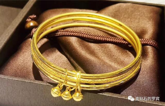 翡翠手镯的fab怎么写玉镯可以拿去哪里卖掉-第3张图片-翡翠网 翡翠手镯的fab怎么写玉镯可以拿去哪里卖掉-第3张图片-翡翠网