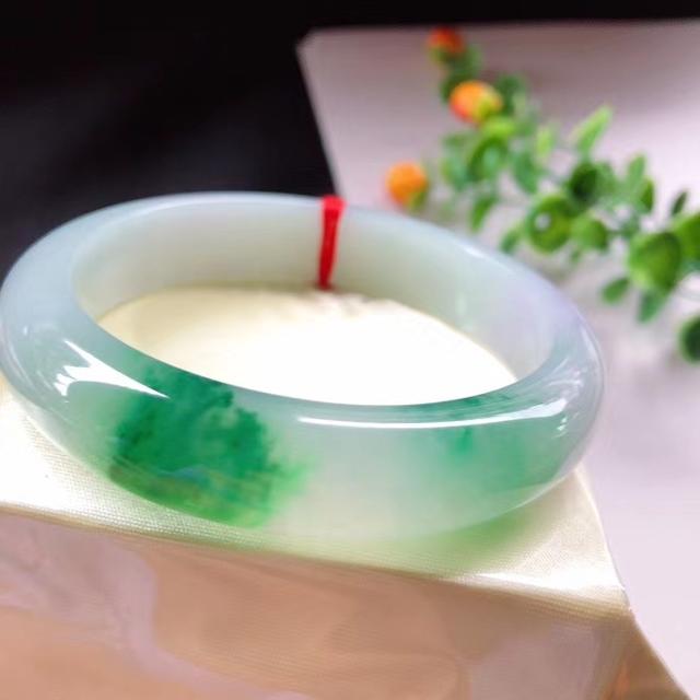 成都买翡翠手镯商场在哪里翡翠手镯商场价格-第12张图片-翡翠网 成都买翡翠手镯商场在哪里翡翠手镯商场价格-第12张图片-翡翠网