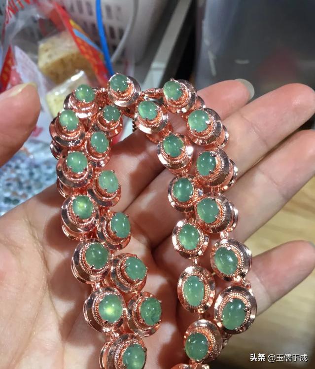 泰国免税店翡翠手镯泰国珠宝中心货真的吗-第23张图片-翡翠网