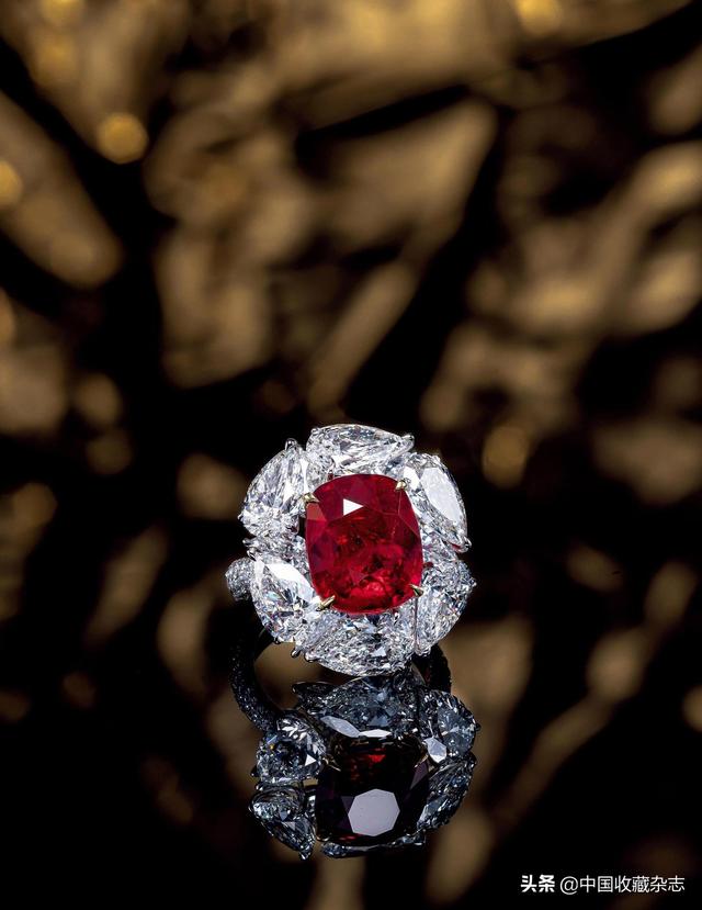 春带彩翡翠手镯价值千万翡翠手镯-第4张图片-翡翠网 春带彩翡翠手镯价值千万翡翠手镯-第4张图片-翡翠网