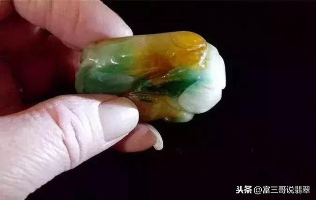 翡翠手镯带紫色好吗带春翡翠手镯价格-第17张图片-翡翠网 翡翠手镯带紫色好吗带春翡翠手镯价格-第17张图片-翡翠网