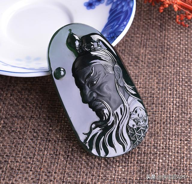 墨玉翡翠价格,墨玉的特征和价格-第5张图片-翡翠网 墨玉翡翠价格,墨玉的特征和价格-第5张图片-翡翠网