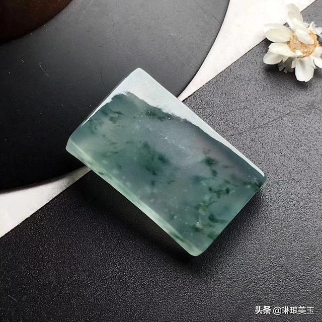 包含翡翠带紫底无事牌图片价格的词条-第1张图片-翡翠网