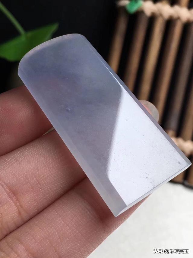 包含翡翠带紫底无事牌图片价格的词条-第3张图片-翡翠网