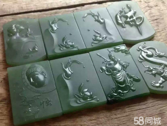 翡翠雕刻机价格原石加工费基本价格是多少-第1张图片-翡翠网 翡翠雕刻机价格原石加工费基本价格是多少-第1张图片-翡翠网