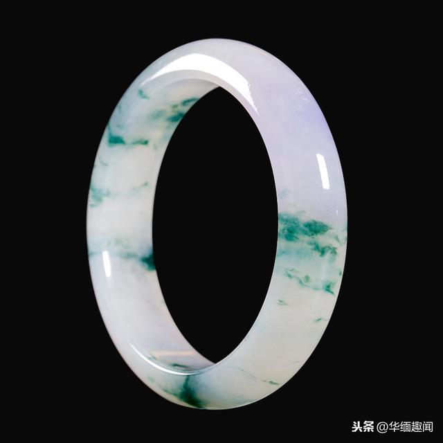 用手镯表达爱情的语言,爱情翡翠手镯-第7张图片-翡翠网 用手镯表达爱情的语言,爱情翡翠手镯-第7张图片-翡翠网