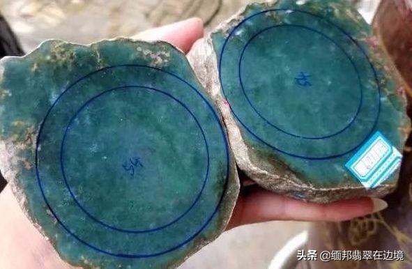 冰糯种晴水手镯在什么价位翡翠冰晴手镯-第2张图片-翡翠网 冰糯种晴水手镯在什么价位翡翠冰晴手镯-第2张图片-翡翠网