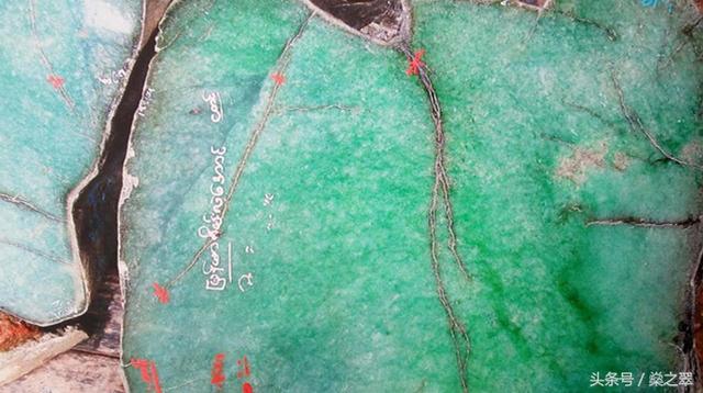 翡翠明料原石种,翡翠原石明料有假的吗-第10张图片-翡翠网 翡翠明料原石种,翡翠原石明料有假的吗-第10张图片-翡翠网