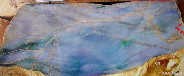 翡翠明料原石种,翡翠原石明料有假的吗-第11张图片-翡翠网 翡翠明料原石种,翡翠原石明料有假的吗-第11张图片-翡翠网