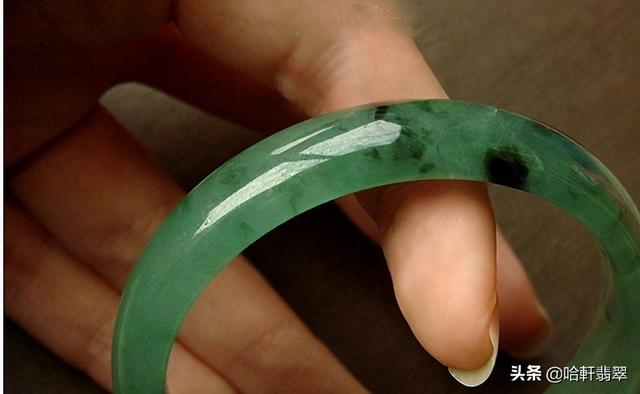 工作鉴定翡翠知识a货翡翠鉴别最直接方法-第4张图片-翡翠网 工作鉴定翡翠知识a货翡翠鉴别最直接方法-第4张图片-翡翠网