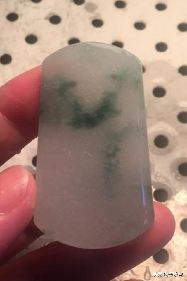 翡翠磨砂抛光的好处,翡翠手镯有磨砂的吗-第2张图片-翡翠网 翡翠磨砂抛光的好处,翡翠手镯有磨砂的吗-第2张图片-翡翠网