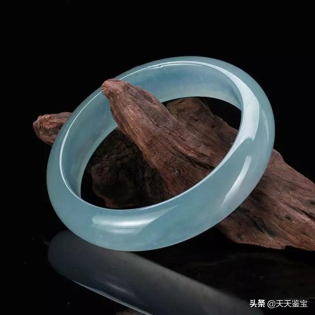 翡翠的种类知识大全,翡翠的品种及图片大全-第2张图片-翡翠网 翡翠的种类知识大全,翡翠的品种及图片大全-第2张图片-翡翠网