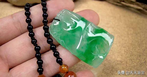 翡翠的种类知识大全,翡翠的品种及图片大全-第14张图片-翡翠网 翡翠的种类知识大全,翡翠的品种及图片大全-第14张图片-翡翠网