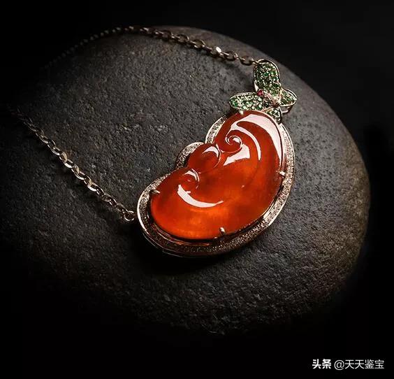 翡翠的种类知识大全,翡翠的品种及图片大全-第18张图片-翡翠网 翡翠的种类知识大全,翡翠的品种及图片大全-第18张图片-翡翠网