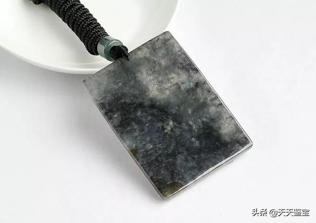 翡翠的种类知识大全,翡翠的品种及图片大全-第21张图片-翡翠网 翡翠的种类知识大全,翡翠的品种及图片大全-第21张图片-翡翠网