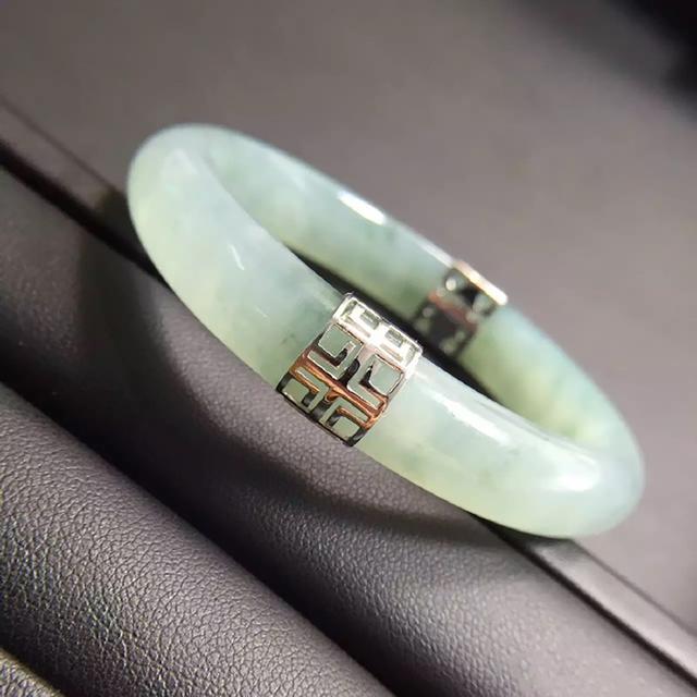 翡翠手镯无痕修复,翡翠手镯断了修复图片-第4张图片-翡翠网 翡翠手镯无痕修复,翡翠手镯断了修复图片-第4张图片-翡翠网