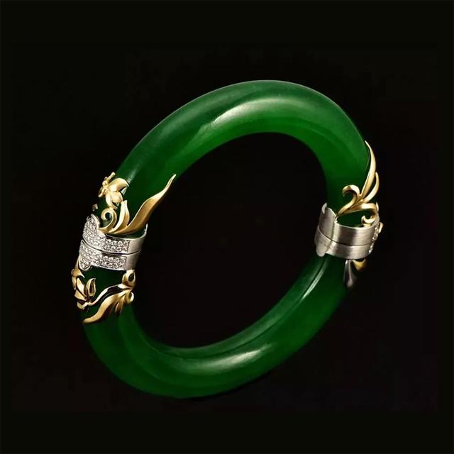 翡翠手镯无痕修复,翡翠手镯断了修复图片-第11张图片-翡翠网 翡翠手镯无痕修复,翡翠手镯断了修复图片-第11张图片-翡翠网