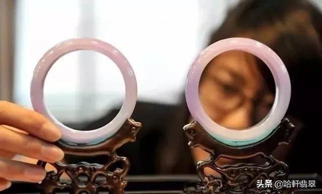 最贵的翡翠手镯,翡翠手镯最高成交价格-第1张图片-翡翠网 最贵的翡翠手镯,翡翠手镯最高成交价格-第1张图片-翡翠网