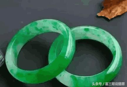 翡翠手镯的圈口翡翠手镯圈口测量图-第4张图片-翡翠网 翡翠手镯的圈口翡翠手镯圈口测量图-第4张图片-翡翠网