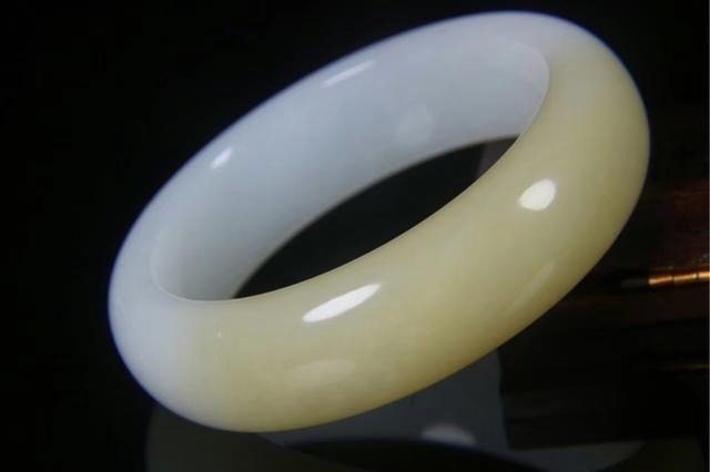 三佳购物翡翠手镯,冰种翡翠手镯-第5张图片-翡翠网 三佳购物翡翠手镯,冰种翡翠手镯-第5张图片-翡翠网