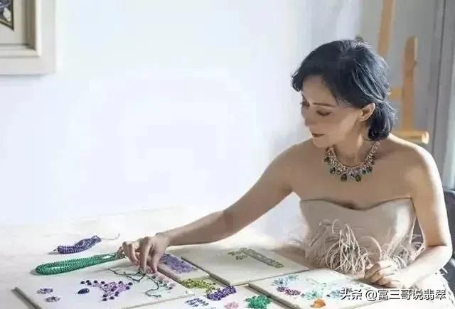 刘嘉玲翡翠知识,刘嘉玲戴翡翠的照片-第6张图片-翡翠网 刘嘉玲翡翠知识,刘嘉玲戴翡翠的照片-第6张图片-翡翠网