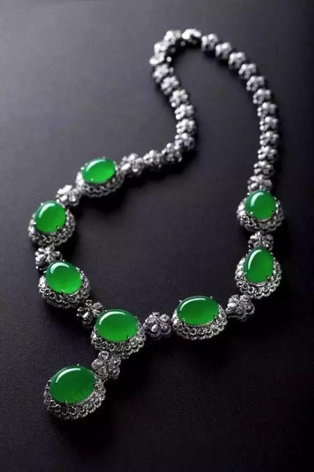 翡翠专业知识的培训,翡翠知识讲解-第2张图片-翡翠网 翡翠专业知识的培训,翡翠知识讲解-第2张图片-翡翠网