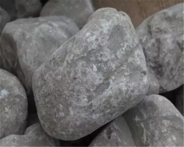 阳绿翡翠原石批发价格各种阳绿帝王绿翡翠原石图片-第1张图片-翡翠网 阳绿翡翠原石批发价格各种阳绿帝王绿翡翠原石图片-第1张图片-翡翠网