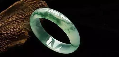 广州翡翠知识科普,翡翠科普冷门知识-第14张图片-翡翠网 广州翡翠知识科普,翡翠科普冷门知识-第14张图片-翡翠网