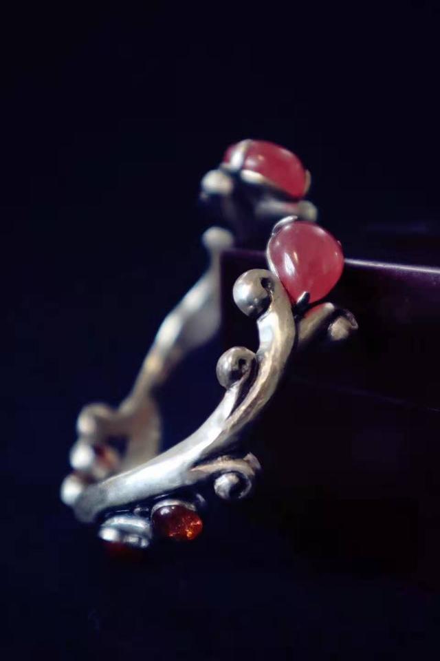 翡翠手镯红纹亿万翡红镯子图片-第25张图片-翡翠网 翡翠手镯红纹亿万翡红镯子图片-第25张图片-翡翠网