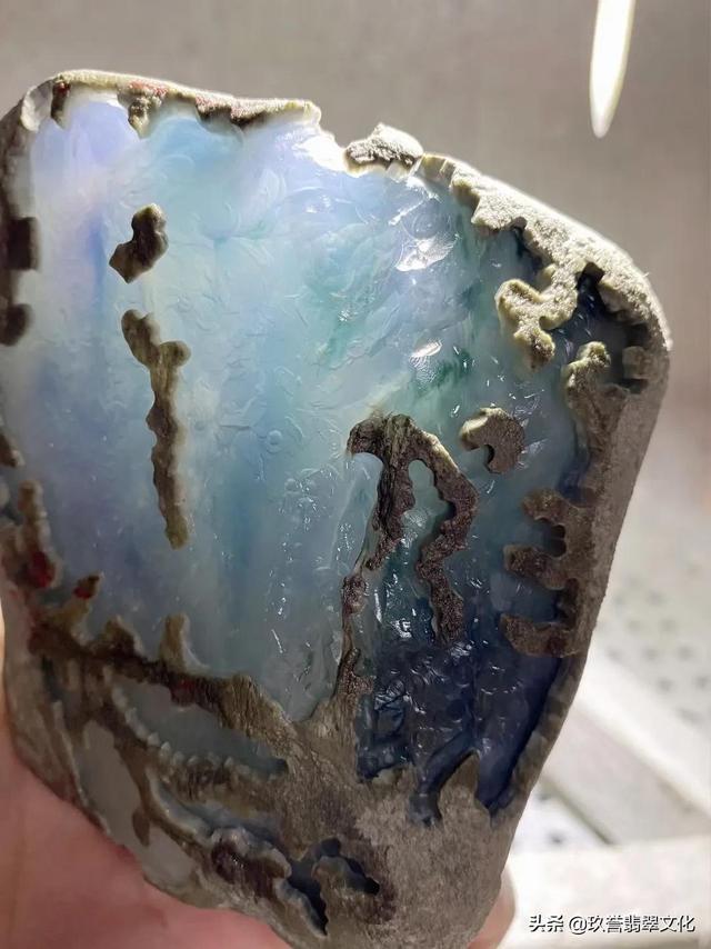 翡翠原石收藏什么是翡翠原石-第6张图片-翡翠网 翡翠原石收藏什么是翡翠原石-第6张图片-翡翠网