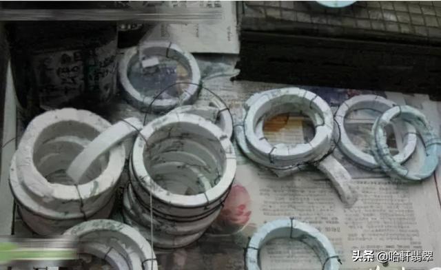 翡翠为什么水煮煮翡翠手镯-第5张图片-翡翠网 翡翠为什么水煮煮翡翠手镯-第5张图片-翡翠网