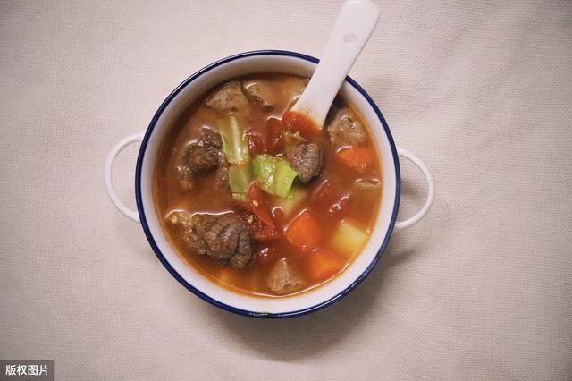 翡翠手镯是寒性的吗会不会手痛翡翠手镯越戴棉絮越多-第8张图片-翡翠网 翡翠手镯是寒性的吗会不会手痛翡翠手镯越戴棉絮越多-第8张图片-翡翠网